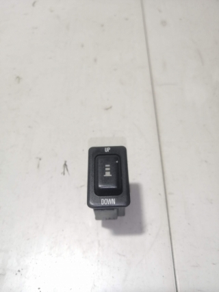 Кнопка управления антенной, MITSUBISHI, DIAMANT, F31A, 6G73, 1996