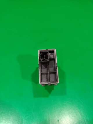 Кнопка управления корректором  фар