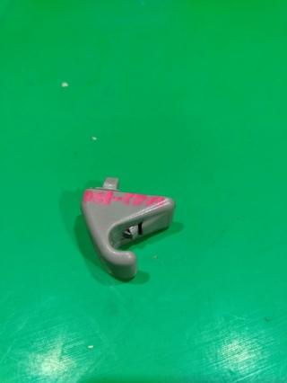 Крючок солнцезащитного козырька, TOYOTA, LAND CRUISER 100, UZJ100, 2UZ-FE, 2000