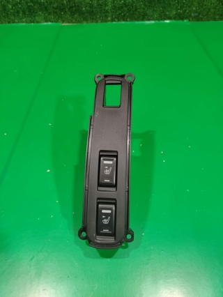 Кнопка подогрева сидений