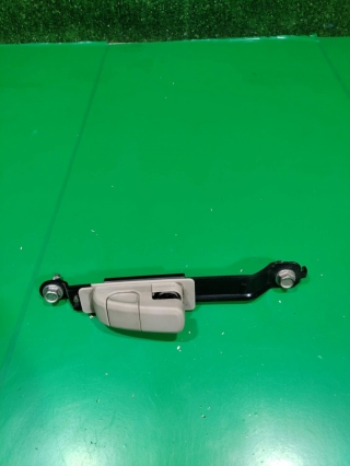 Регулятор высоты ремня безопастности