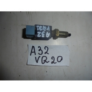 Концевик под педаль тормоза, NISSAN, CEFIRO, WA32, VQ20DE, 1994