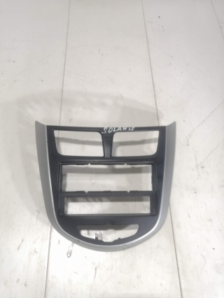 Рамка магнитолы, HYUNDAI, SOLARIS, RB, G4FC, 2011, 84741-4L000