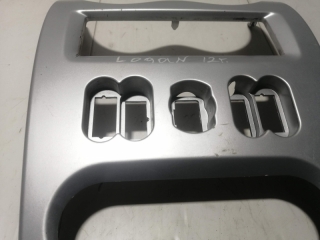 Рамка магнитолы, RENAULT, LOGAN, LS12, K7MF711, 2005, 8200739438