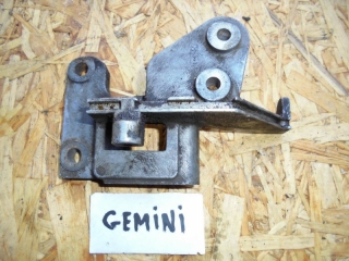 Крепление опоры двигателя, ISUZU, GEMINI, JT151F, 4XE1, 1990