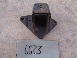 Крепление опоры двигателя, MITSUBISHI, DIAMANT, F31A, 6G73, 1996