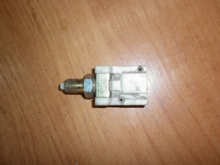 Концевик под педаль тормоза, NISSAN, CEFIRO, A31, RB20DE, 1990, 25390-V5000