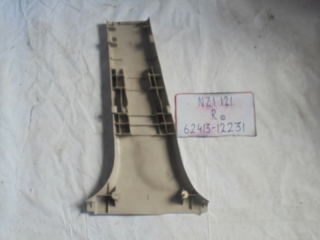 Накладка на стойку, TOYOTA, COROLLA, NZE121, 1NZ-FE, 2001, R, низ, 62413-12231