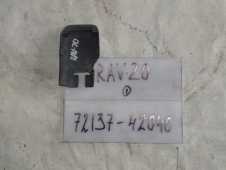 Накладка на салазку сиденья, TOYOTA, RAV 4, ACA20, 1AZ-FSE, 2000, 72137-42040