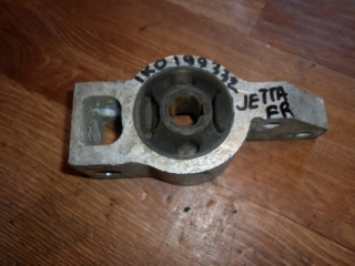 Сайлентблок рычага подвески, VOLKSWAGEN, JETTA, 1K2, BSE, 2010, R, R, 3C0199231