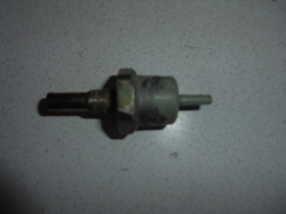 Клапан вакуумный