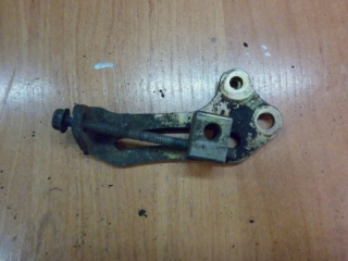 Натяжитель ремня навесного оборудования