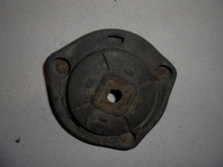 Опора амортизатора