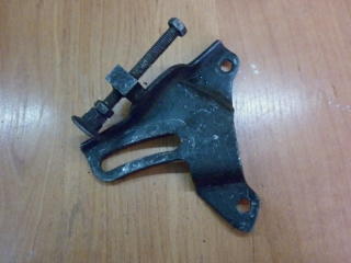 Натяжитель ремня навесного оборудования