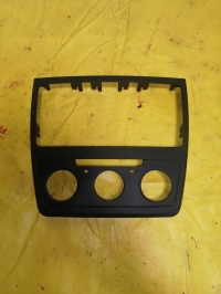 Рамка магнитолы, SKODA, YETI, 0F0F, CBZB TSI, 2012, 5L0858069