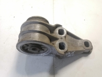 Кронштейн балки, VOLKSWAGEN, PASSAT B5, 3B3, AWM, 2001, R, L, 8E0501521