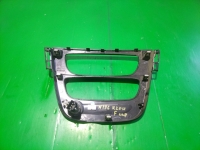 Рамка магнитолы, RENAULT, MEGANE, KZ0U, K4M839, 2012, 682605490R