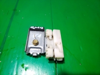 Крепление стекла двери, FORD, FOCUS, DNW, Ford Zetec 2.0, 2002