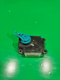 Мотор заслонки отопителя