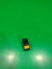 Кнопка блокировки дверей