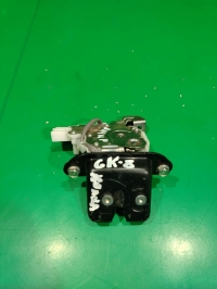 Замок двери багажника