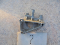 Крепление опоры двигателя