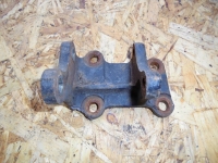 Крепление опоры двигателя